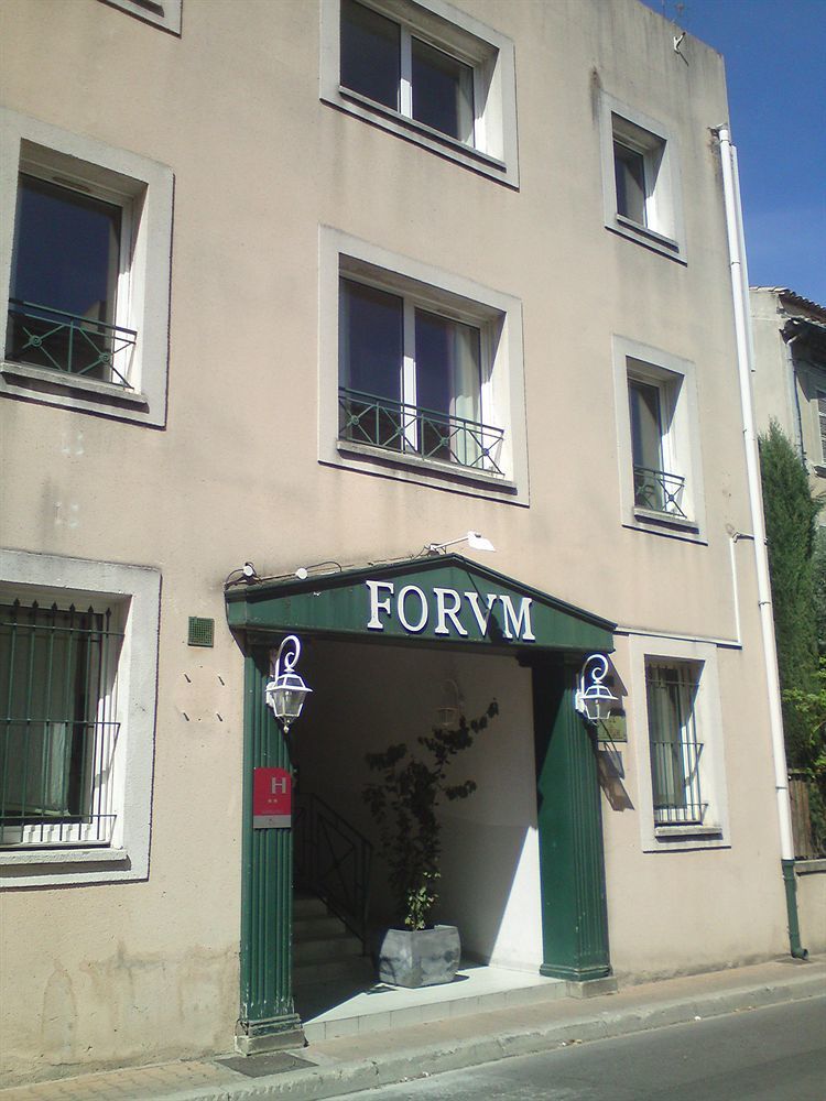 Hotel Du Forum Карпантра Экстерьер фото